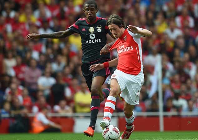 Tomas Rosicky trolls Robin van Persie with cheeky Champions League Instagram post