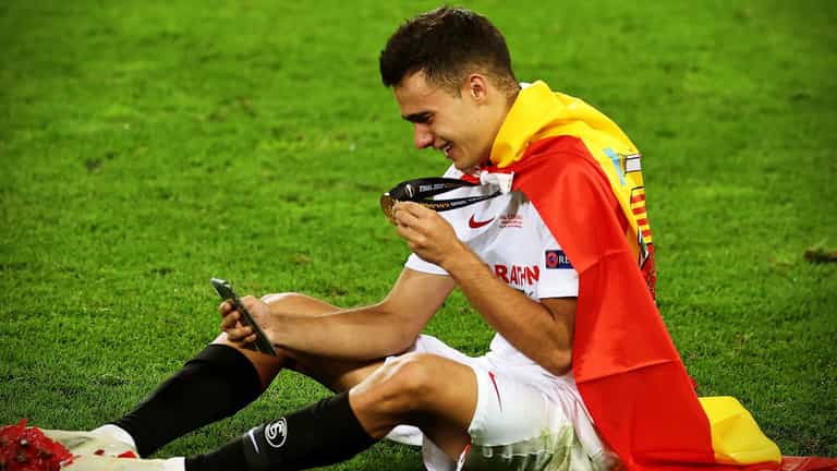 Sergio Reguilon edges closer to Man United move as talks intensify