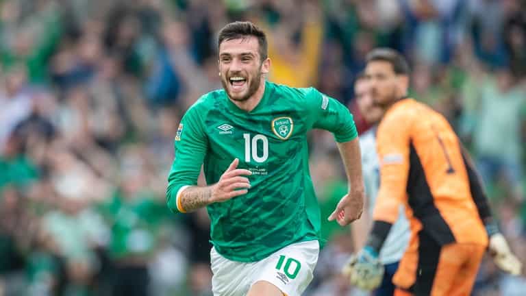 Troy Parrott: Four Championship sides want to sign Ireland striker on loan