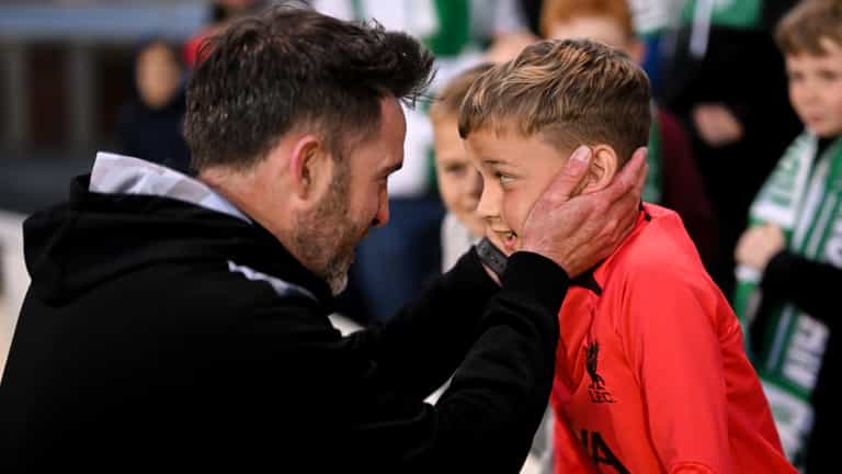 “I’ve been quite anxious” – Stephen Bradley opens up on dealing with son’s cancer battle “I’ve been quite anxious” – Stephen Bradley opens up on dealing with son’s cancer battle