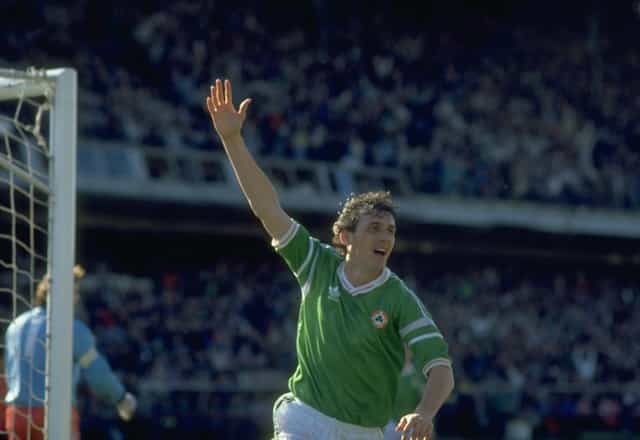 Ireland legend Tony Cascarino talks Troy Parrott and Italia ’90