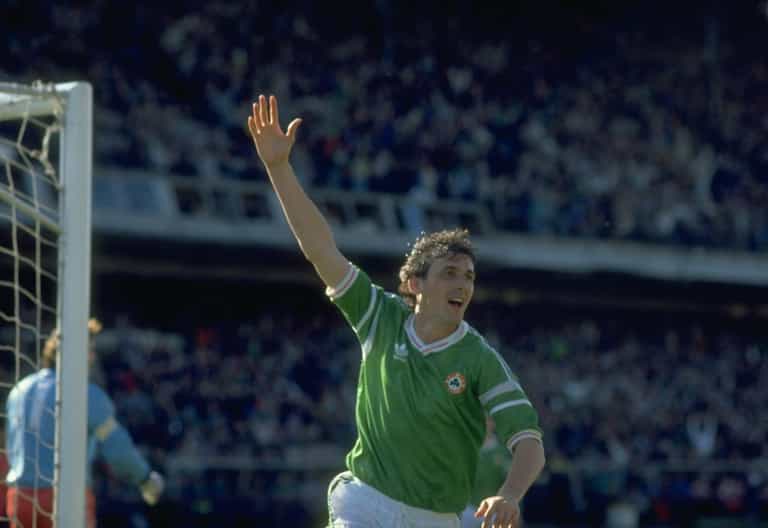 Ireland legend Tony Cascarino talks Troy Parrott and Italia ’90