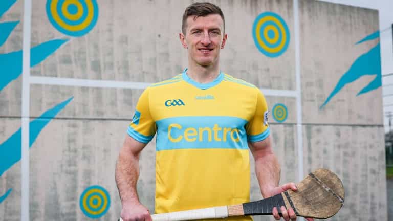 Cork legend has cheeky quip on Galway stars latest Love Island episode