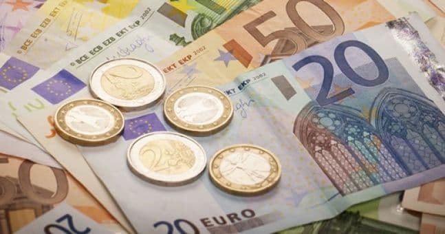 One punter landed a €16, 15-team football accumulator yesterday, netting €651,000