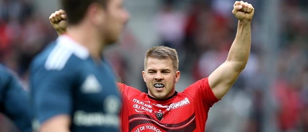 Vine: Oh nothing, just Toulon winger Drew Mitchell squatting 210kgs Vine: Oh nothing, just Toulon winger Drew Mitchell squatting 210kgs
