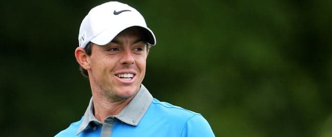 Vine: Rory McIlroy just landed a hole in one in Abu Dhabi