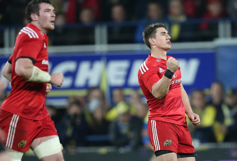 Ian Keatley signs new Munster deal, but Jimmy Gopperth is heading to Coventry Ian Keatley signs new Munster deal, but Jimmy Gopperth is heading to Coventry