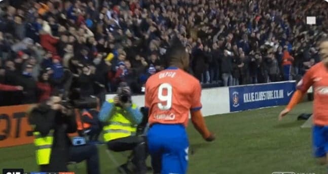 Jermain Defoe opens his Rangers account within a matter of minutes Jermain Defoe opens his Rangers account within a matter of minutes
