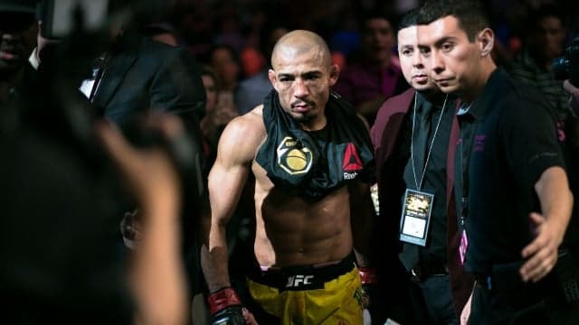 Jose Aldo actually apologised to Renato Moicano for beating him Jose Aldo actually apologised to Renato Moicano for beating him