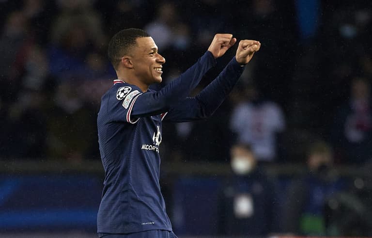 French president tries to intervene in Mbappé-PSG saga French president tries to intervene in Mbappé-PSG saga