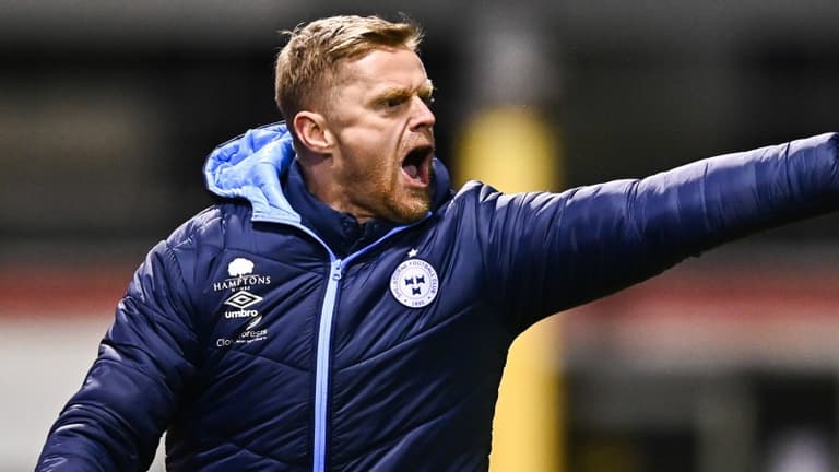 Damien Duff sent off from sideline after protests over Shane Griffin red Damien Duff sent off from sideline after protests over Shane Griffin red