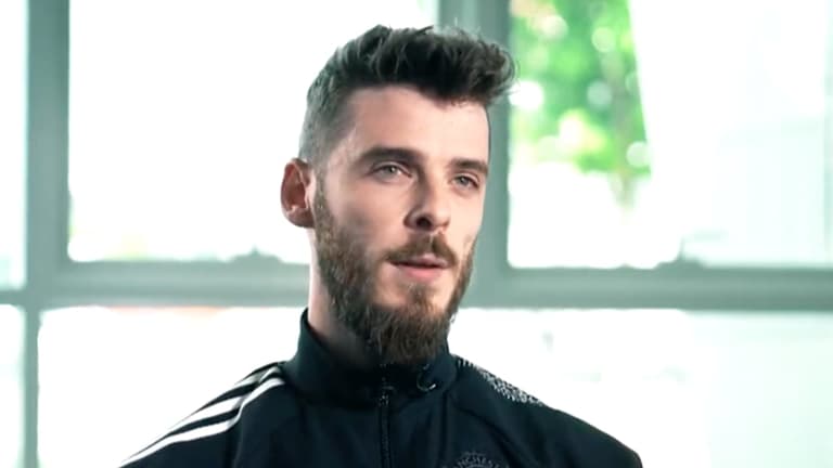 David De Gea admits he feels ’embarrassed’ playing for Man United sometimes David De Gea admits he feels ’embarrassed’ playing for Man United sometimes