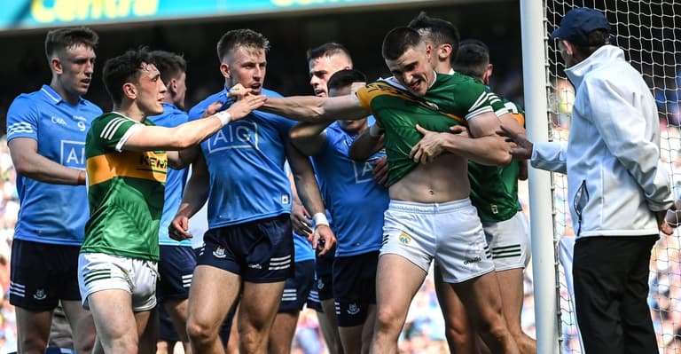 Sean O’Shea was “more than entitled to go for that ball” says Oisin McConville Sean O’Shea was “more than entitled to go for that ball” says Oisin McConville