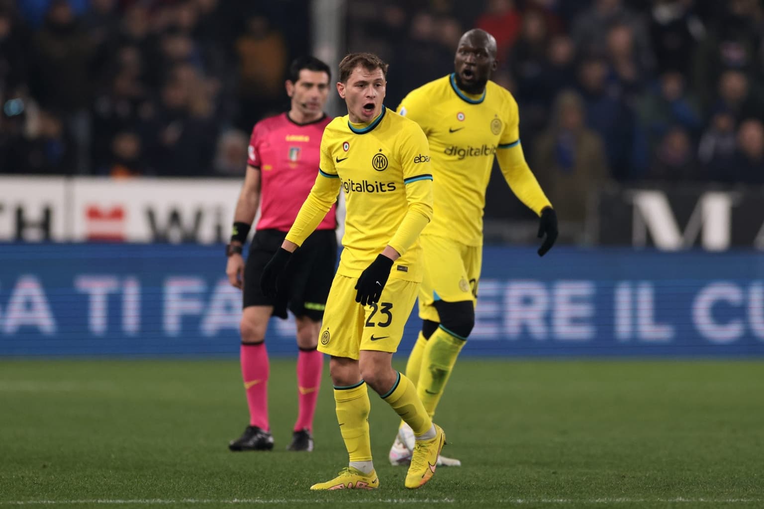 Romelu Lukaku filmed in x-rated rant with Inter Milan teammate during Sampdoria draw
