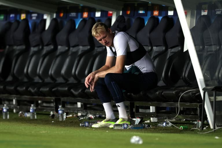 Aaron Ramsdale handed Arsenal exit route as PL rivals prepare January bid Aaron Ramsdale handed Arsenal exit route as PL rivals prepare January bid