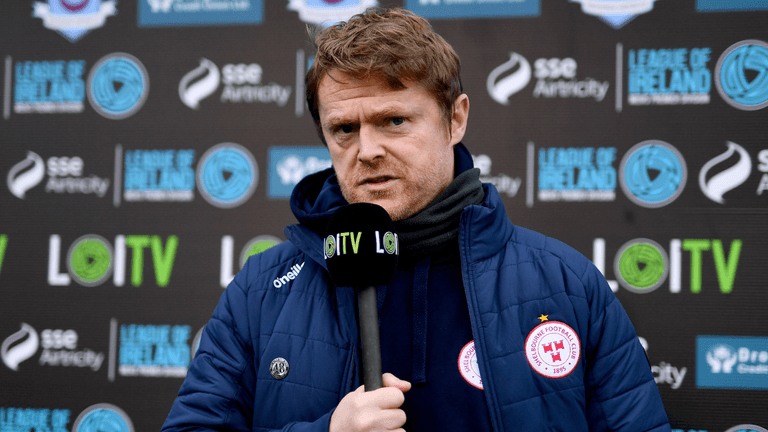 Shelbourne and Damien Duff release statement after linesman was struck by object Shelbourne and Damien Duff release statement after linesman was struck by object