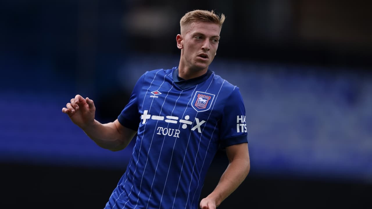 Highly rated Premier League striker closes door on Ireland switch due to FIFA rule