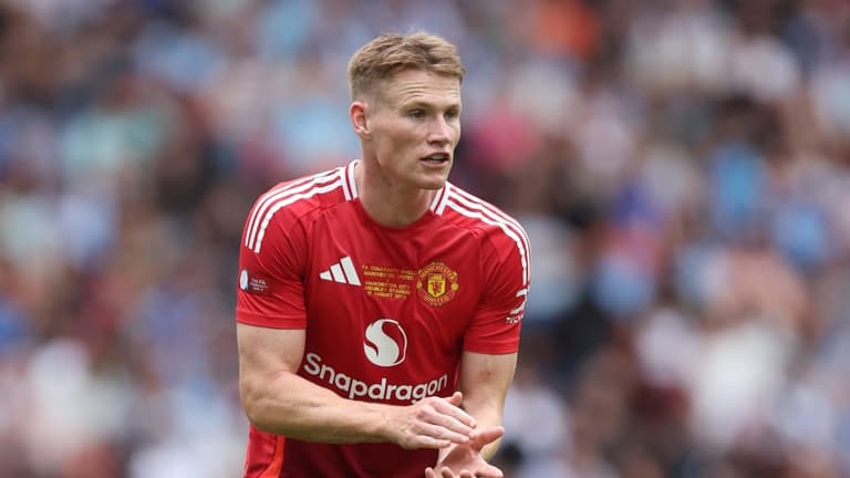 Fulham reopen talks with Man United about Scott McTominay transfer