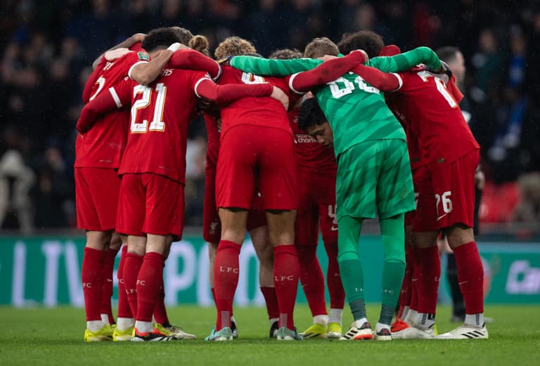 Ex-Liverpool star ordered to leave new club after ‘refusing to board team bus’