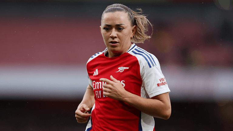 Katie McCabe enraged after receiving red card for dissent Katie McCabe enraged after receiving red card for dissent