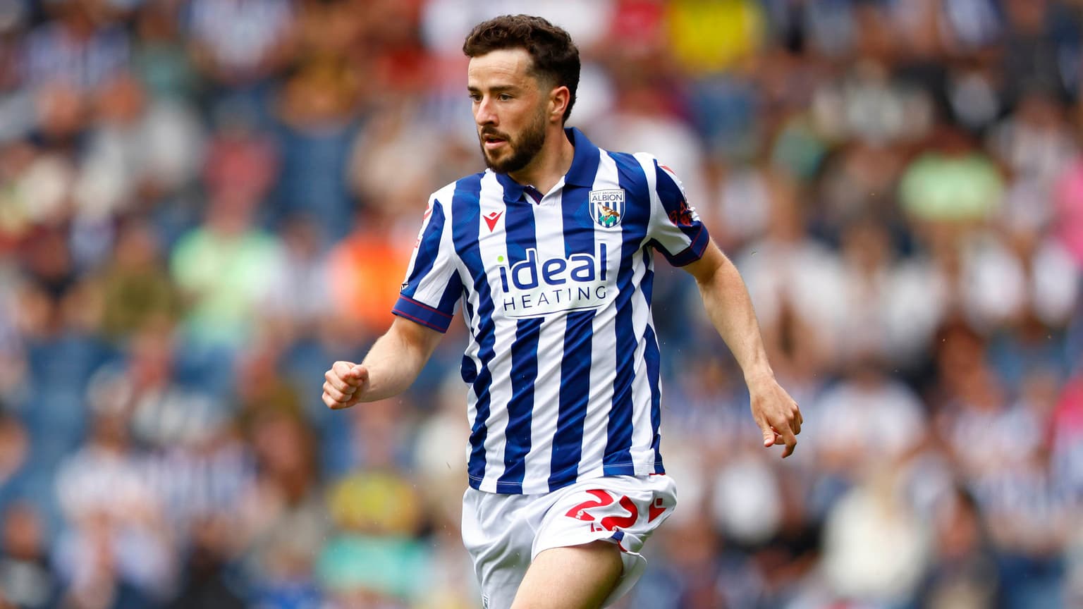 Mikey Johnston excites Ireland fans with stunner for West Brom ahead of World Cup qualifiers