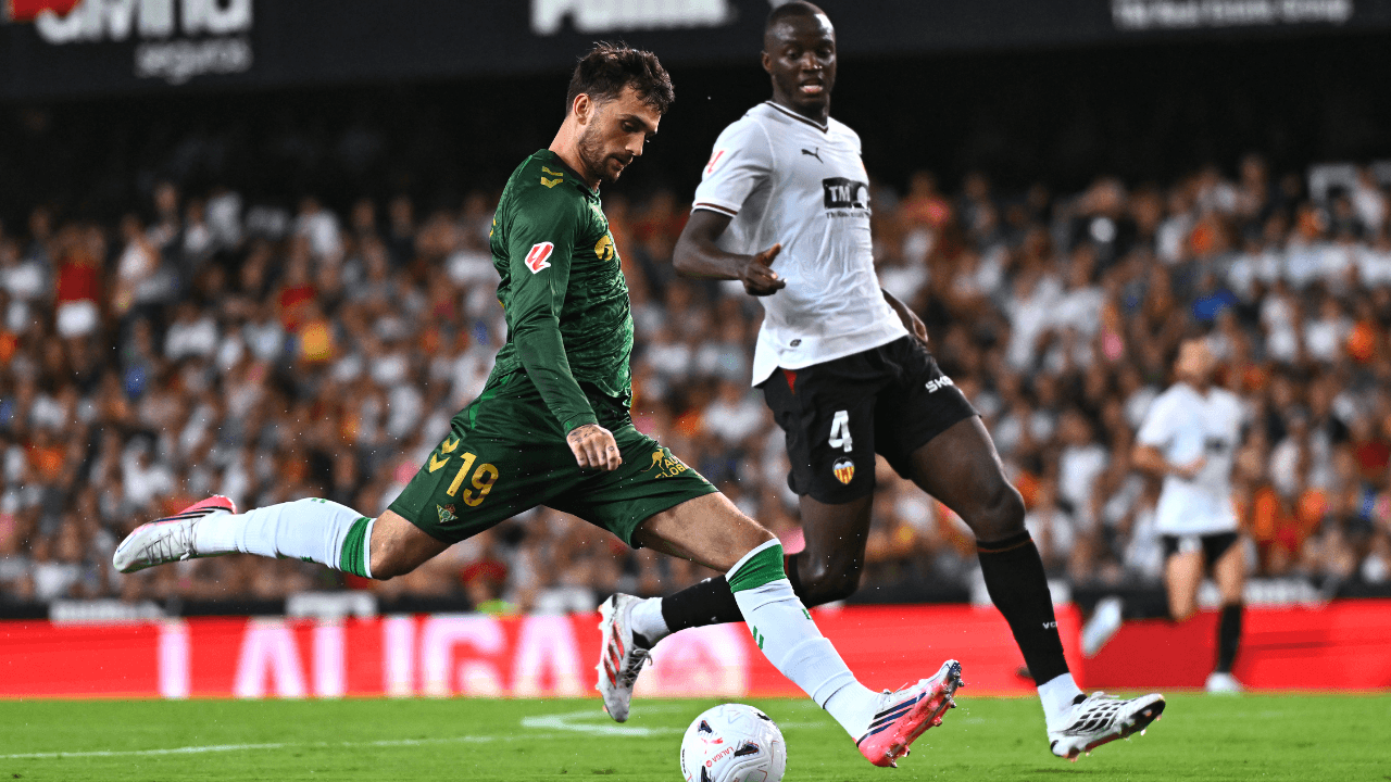 Troy Parrott highlights impress on Real Betis debut