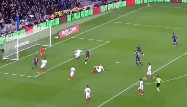 Five first-time passes creates a Barcelona goal from the heavens