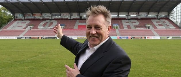 Munster favourite James Coughlan scores as Eddie O’Sullivan’s Biarritz thrashed Munster favourite James Coughlan scores as Eddie O’Sullivan’s Biarritz thrashed