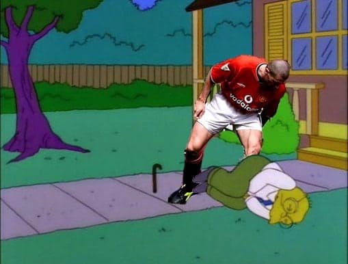 GALLERY: 13 pictures of Roy Keane doing the Haaland taunt to people GALLERY: 13 pictures of Roy Keane doing the Haaland taunt to people