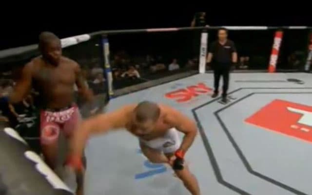 Vine: St. Preux scores huge first round KO over Shogun Vine: St. Preux scores huge first round KO over Shogun