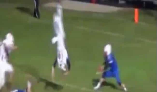 Vine: High school QB scores insane front-flip touchdown Vine: High school QB scores insane front-flip touchdown