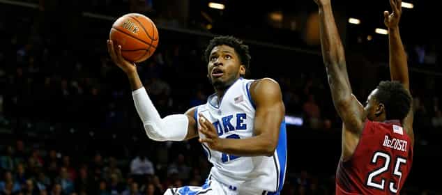 Vine: College basketball star leaps over player’s head to block lay-up Vine: College basketball star leaps over player’s head to block lay-up