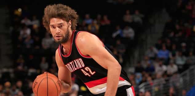 NBA star Robin Lopez gets physical with mascot NBA star Robin Lopez gets physical with mascot
