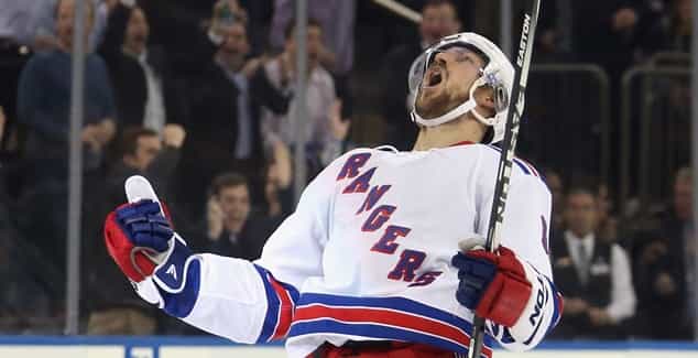 Ice hockey star loses part of ear, plays on anyway, scores winner Ice hockey star loses part of ear, plays on anyway, scores winner