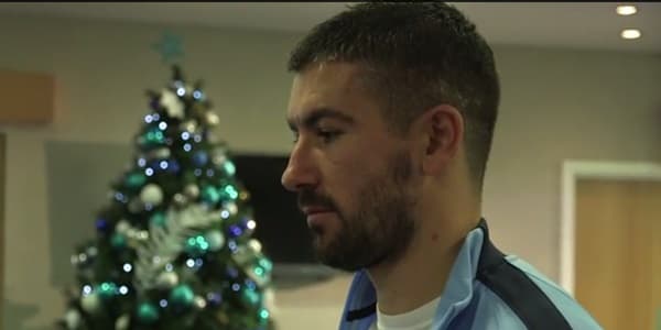 Video: Poor Aleks Kolarov hasn’t a clue how to drive an RC car Video: Poor Aleks Kolarov hasn’t a clue how to drive an RC car
