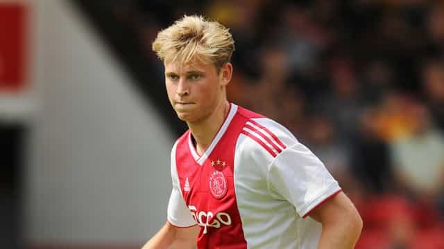 Barcelona announce signing of Frenkie De Jong from Ajax Barcelona announce signing of Frenkie De Jong from Ajax