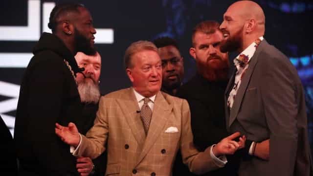 Frank Warren names judging condition for Wilder vs. Fury II Frank Warren names judging condition for Wilder vs. Fury II