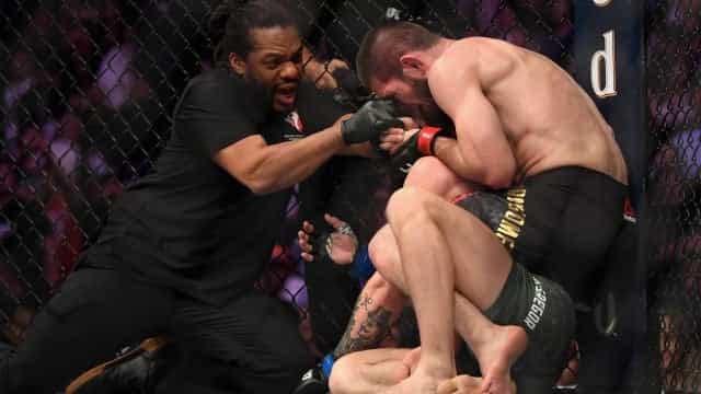 Khabib Nurmagomedov issues savage response to Conor McGregor after being referred to as a “bitch” Khabib Nurmagomedov issues savage response to Conor McGregor after being referred to as a “bitch”