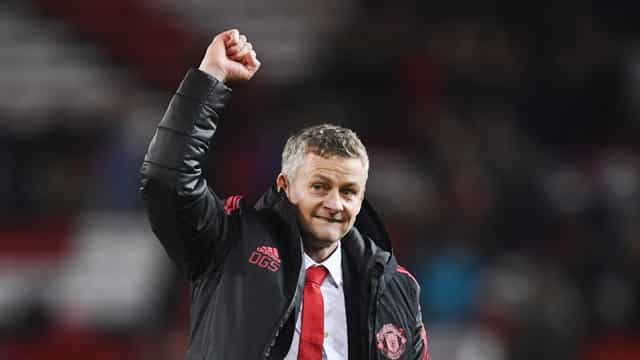 Ole Gunnar Solskjaer to meet with Ed Woodward over move for new defender Ole Gunnar Solskjaer to meet with Ed Woodward over move for new defender