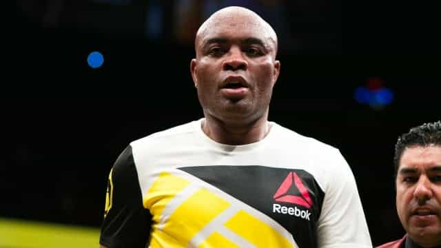 Anderson Silva has spoken to Dana White about Conor McGregor super-fight Anderson Silva has spoken to Dana White about Conor McGregor super-fight