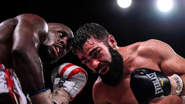 Jono Carroll does Ireland proud but comes up short in shot at world title Jono Carroll does Ireland proud but comes up short in shot at world title