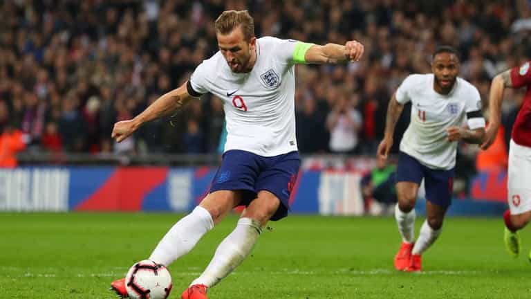 Harry Kane plans to finish career as NFL kicker Harry Kane plans to finish career as NFL kicker
