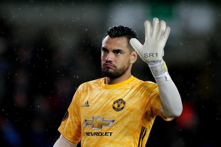 Man United blocked Sergio Romero’s deadline day Everton move despite tempting offer Man United blocked Sergio Romero’s deadline day Everton move despite tempting offer
