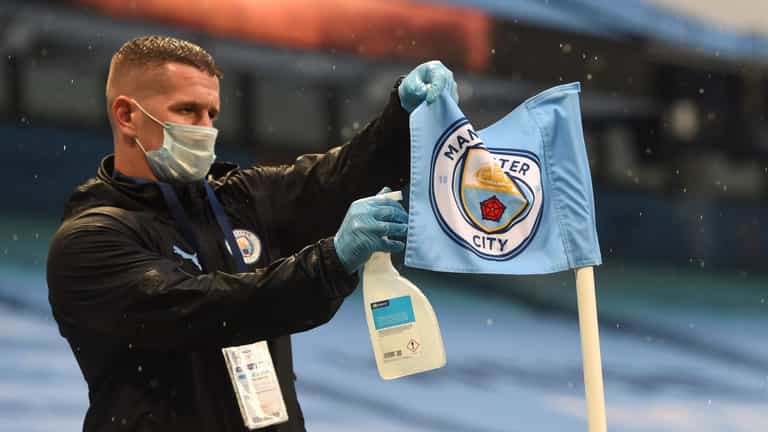 Premier League clubs discuss two-week break amid rising Covid-19 cases Premier League clubs discuss two-week break amid rising Covid-19 cases