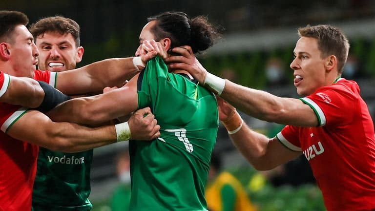 “I don’t know what his problem is with me” – James Lowe on Liam Williams clash “I don’t know what his problem is with me” – James Lowe on Liam Williams clash