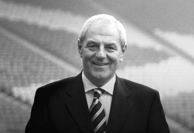 Former Rangers manager Walter Smith, dies aged 73 Former Rangers manager Walter Smith, dies aged 73