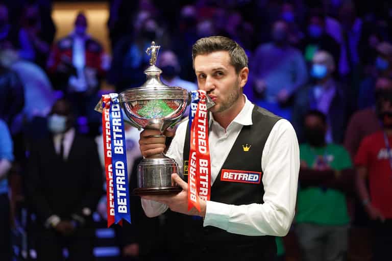 Mark Selby agrees with Shaun Murphy on amateurs playing in pro tournaments Mark Selby agrees with Shaun Murphy on amateurs playing in pro tournaments