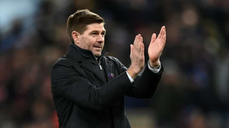 Jamie Carragher on why Steven Gerrard is different from other great players who became managers Jamie Carragher on why Steven Gerrard is different from other great players who became managers