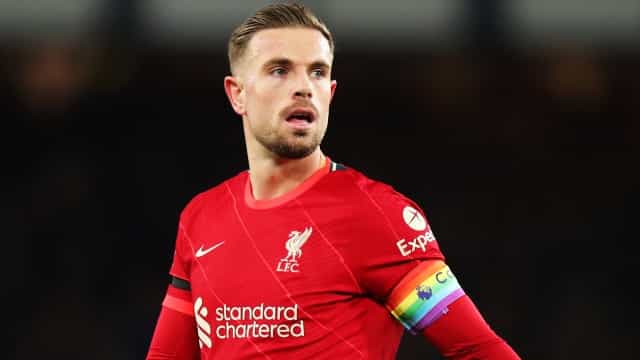 “Concerned” Jordan Henderson speaks up for players as Premier League ploughs on “Concerned” Jordan Henderson speaks up for players as Premier League ploughs on