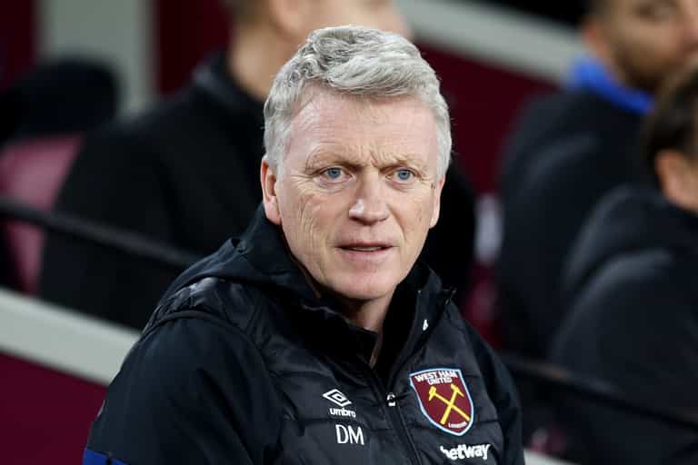 “I’m a big animal lover” – Moyes attempts to justify Zouma selection “I’m a big animal lover” – Moyes attempts to justify Zouma selection